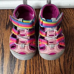 Keens size 4 Colorful toddler Sandals